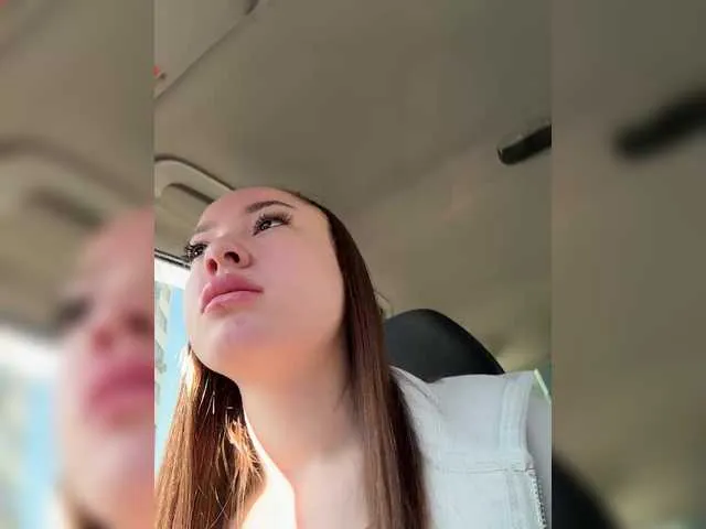 -LiaDark- — Confident men who know what they want
A deep, dirty voice at the right moment 
Gentle flirting with a touch of dominance
Camera on (I love seeing you too!)
Attention to detail --- I notice everything
When you make me your priority 