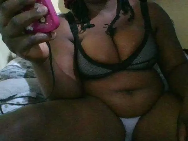 bigboobies2 on BongaCams