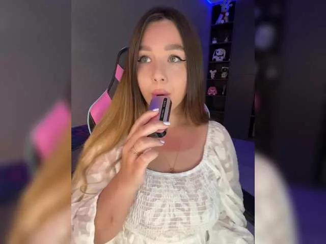 BloomJuliette on BongaCams 