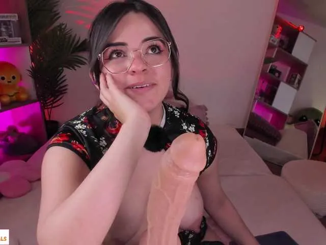 CammieFoalss on BongaCams 