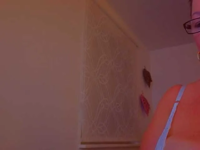 Connyat99 on BongaCams