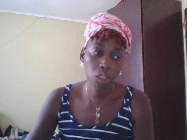 Dizzydose1 on BongaCams 