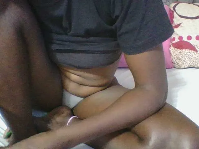 Dizzydose1 on BongaCams 