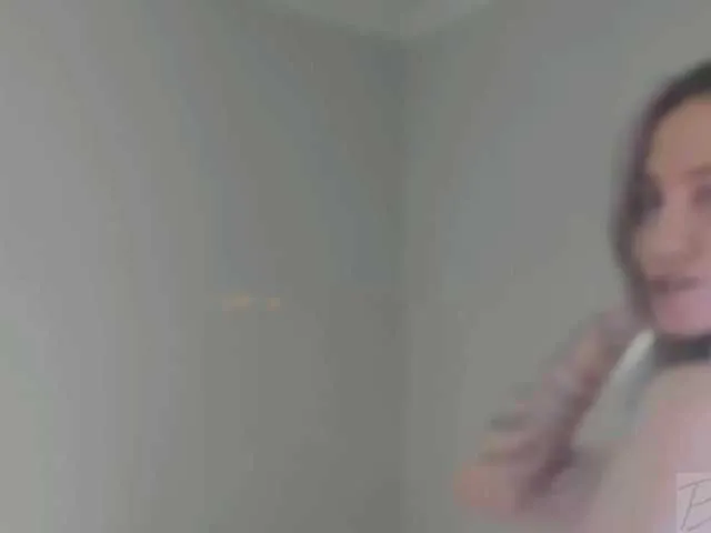 eva-adamova on BongaCams