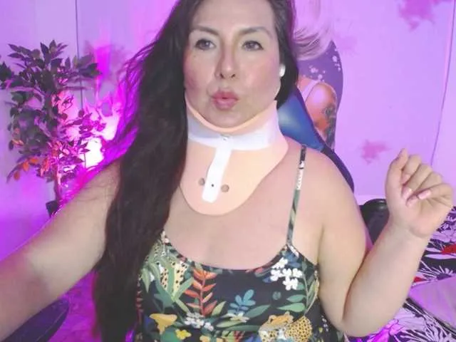 Evelyn-mature19 — Music excites me to do it with music and a good sexy dance