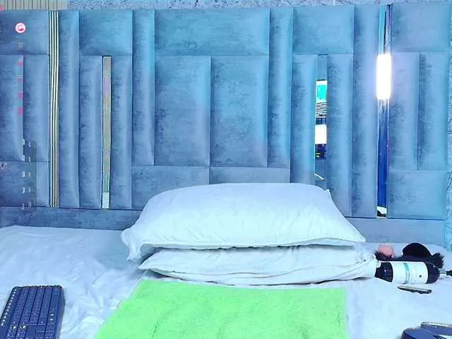 innocenthazel on BongaCams 