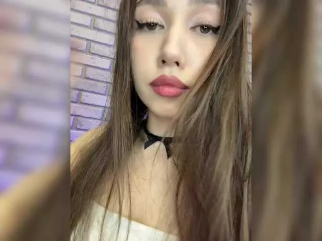 Jade8887 on BongaCams