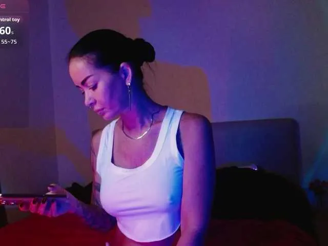 KattyCat — I love great conversation, playful teasing, and positive energy. Music, dancing, and connecting with interesting people make me smile. I enjoy exploring fantasies and making people feel truly seen and appreciated.