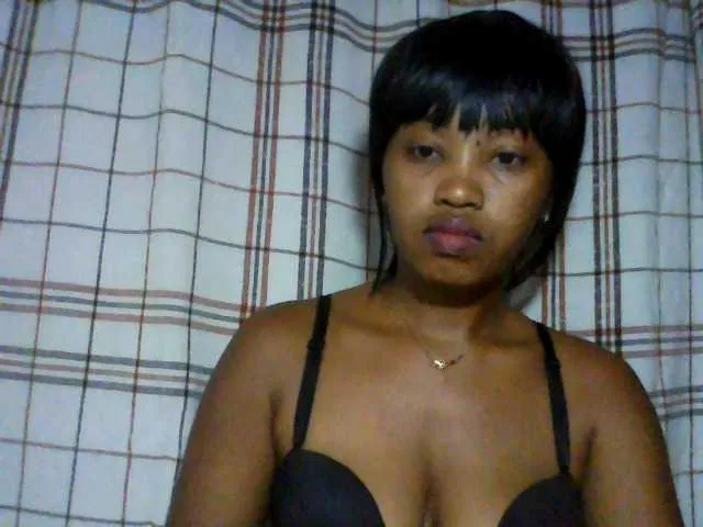 kylie11 on BongaCams
