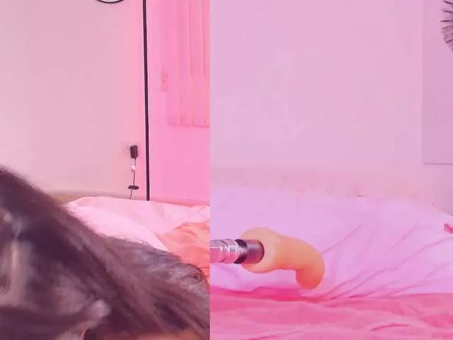 Little-Siena on BongaCams 