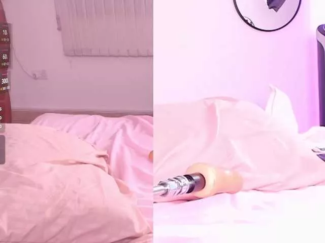 Little-Siena on BongaCams 