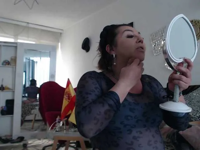 Myrnasexxx — Los hombres generosos y atentos