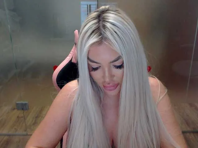 SarahStone on BongaCams 