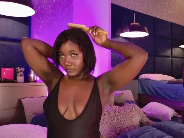 VICKYWALLES — touch me, feel how you are with me and you fuck me hard, dance, I like to be bitten, spank my ass, make me vibrate and always treat me with respect