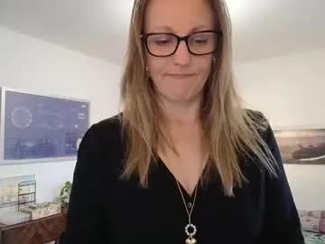 alice8363 — Samedi ewok ;) Naked => 500 tks #french #english #mature #biglips #c2c