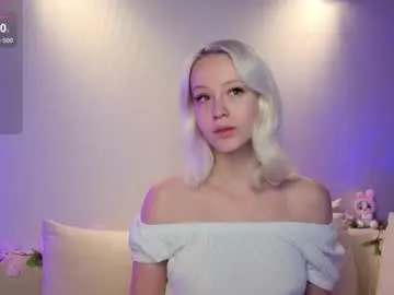 anadeya — i love vibes and chat #blonde  #natural #bigass #feet #smallboobs