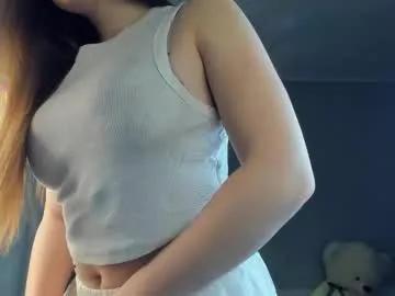 bellidream — Goal:  a little squazze my tits :) Hi guys, I'm Bella  #new  #shy  #bigboobs #18 #teen [44 tokens remaining]