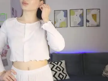 bluemarrry — Hello guys here! Im Mary! Im #new here and Im #teen ^^ Im also #18 #skinny and #shy Goal: Just for little tease? [40 tokens remaining]