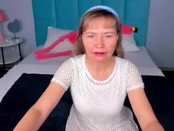 carla_vogue — GOAL: spank me x5 [0 tokens remaining] Hi I'm new here #new #milf #smalltits #bigass