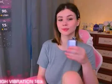 cutie_mili — Topless tease  [200 tokens left] #bigboobs #cute #bigpussylips #natural #bignipples