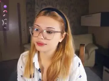 danibedonie — GOAL > "take off my bra :3 Hello! I'm Venice, ntmu! I'm #new #18 #shy #cute #daddysgirl [40 tokens remaining]