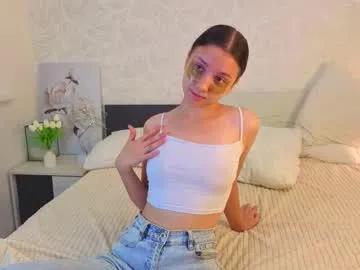 Freechat ebonyleibenstein on Chaturbate