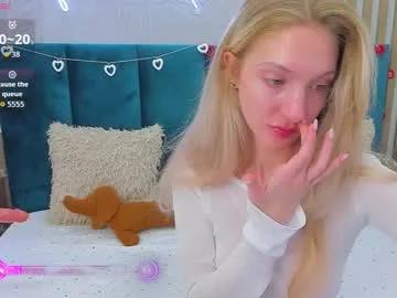 emilly_hart on Chaturbate