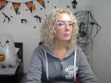 emmapark738567 on Chaturbate 