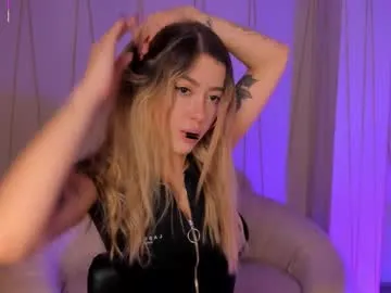 evebenson on Chaturbate 