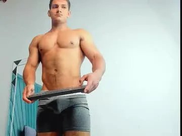 fabiorissi — hard dick play, cum for you  [480 tokens remaining]