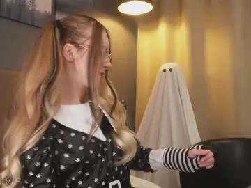 girl_i_am on Chaturbate