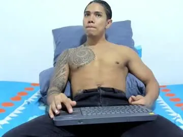 j_musiry — GOAL: flexionar biceps [28 tokens remaining] Give me your milk   J_MUSIRY #muscle #young #bigcock #cum #latino