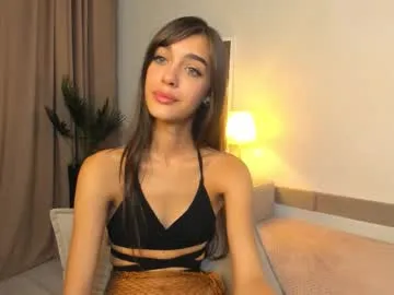jenifferr_star — ClassicTicket: Hidden Cam show is over.  Type /cmds to see all commands.
