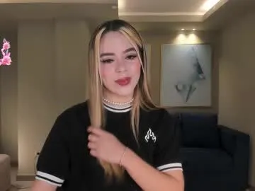 juanitaclay — GOAL:  Doggy toy play [332 tokens remaining] looking for a dirty boy who wants  to play with my pussy #petite #shygirl #smallboobs #cute #blonde