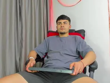 kalivan_voinesscu — GOAL: CUM SHOW [1111 tokens remaining] Welcome to my room love! make me cum!! #indian #smallcock #party #master #latino