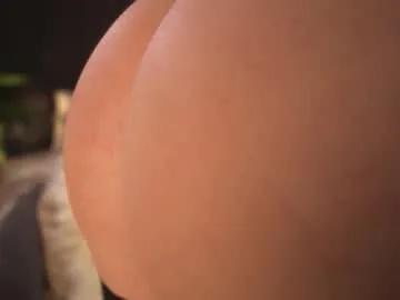 kinkylina_ — GOAL: Tease with perfect ass and legs .. [135 tokens remaining] Help me reach 200 thumb up #goddess #latex #femdom #mistress #blonde