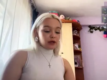 lanitatower — Goal: take off my bra under top<: My name is Alice #new , new experience to me, hope it turns out well :3  #skinny #young #18 #shy [322 tokens remaining]