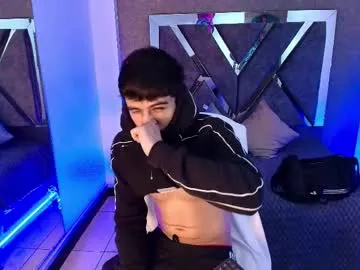 lian_foox — I GIVE YOU MY MILK [262 tokens remaining]