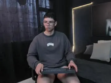 magic_boy01 — GOAL: oil my body [200 tokens remaining] Hey there, Thanks for joining this Magic Boy! Please enjoy #bigcock #latino #young #cum #18