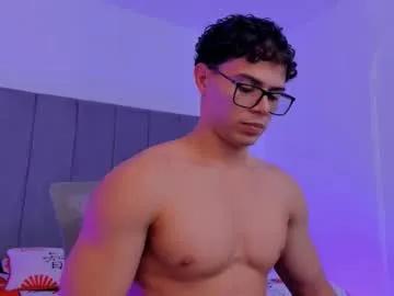 maxiimus__ — #cum #latino #muscle #bigass #bigdick BIG CUM [1500 tokens remaining]