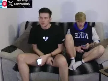 myloxcody — 'CrazyTicket': Show in progress. Fuck & CUM Show! . Tip 79 tokens to see the show.  Type /cmds to see all commands.