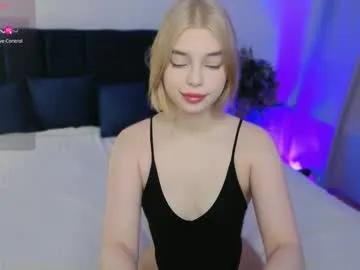 Private nanami_v02 on Chaturbate