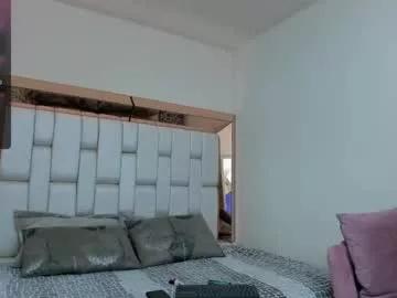 rosannaking on Chaturbate