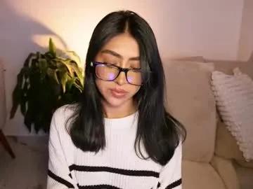 sara_albrecht on Chaturbate