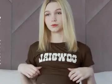 Freechat saramist on Chaturbate