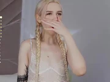 Freechat saramist on Chaturbate