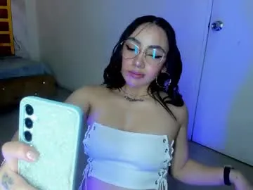 scarlet24_ —  Cute face, dirty mouth  Let me make it messy for you #saliva #deepthroat #sloppy #blowjob #teen