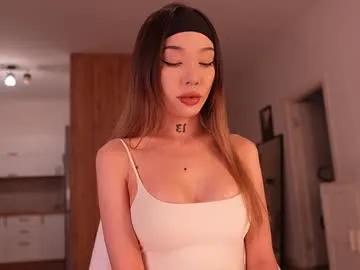 sharlin_13 on Chaturbate