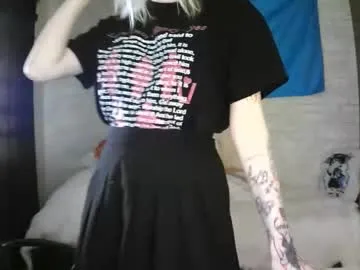 starremick — Goal: show belly dance!   Hello everyone I'm Katiie would be glad to meet you and have a good time^^ #shy #skinny #18 #blonde #new [25 tokens remaining]