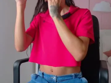 tiana_cinnamon — GOAL: Rub en my asshole [92 tokens remaining] Do we play to hide or to undress first? #Submissive #trans #cum #anal #twink